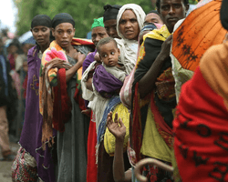 ООН прекращает поставки продовольствия в города Эфиопии (фото)