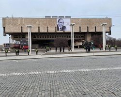 На похороны Кернеса приехал Кличко, действующие и экс-нардепы (фото)