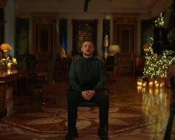 "Хотим окончания войны, но не окончания Украины": новогоднее обращение Зеленского (видео)
