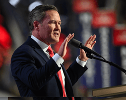 "Единогласное решение": администрация Трампа посоветовала ему остановить переговоры с Зеленским, — Уолтц