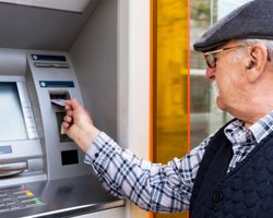 В Раде заговорили о несправедливости: минимальную пенсию предлагают поднять до 25 000 грн