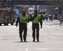 ФБР назвала приметы подозреваемого во взрывах в Бостоне