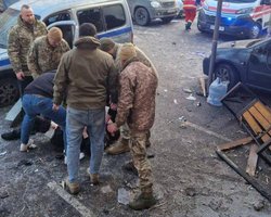 Погибший был военным: появились новые подробности теракта в Днепре (фото, видео)