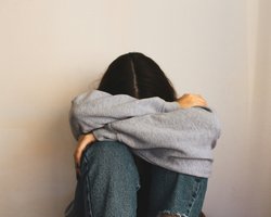 Секрет счастья: 11 вещей, которые делают нас несчастными и загоняют в негатив