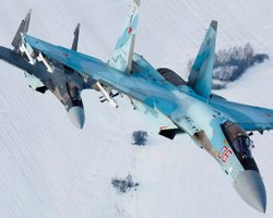 На аеродромі "Енгельс" помічено Су-35: чому вони не відбили атаку українських дронів