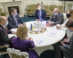 Шмыгаль назвал условия для отправки заробитчан в Европу