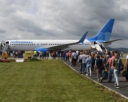 Удары по НПЗ работают: пилоты российского лоукостера жалуются на нехватку топлива