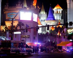 В США объявили 5-дневный траур по жертвам стрельбы в Лас-Вегасе