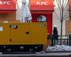 Графіки відключень на 13 грудня: в кого не буде світла пів доби