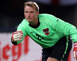 Загинув воротар "Арсеналу" і "Ліверпуля": авто Алекса Маннінгера збив потяг