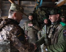 ВСУ приостановили наступление на Бахмутском направлении, – Сырский