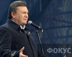 Янукович: Тимошенко пустила сотни тысяч  долларов на танцы и фейерверки