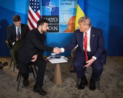 "У нас багато "Томагавків": Трамп підтвердив, що обговорить з Зеленським зброю для України (відео)