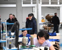 Украинцы не идут на работу из-за ТЦК: на Закарпатье нанимают работников из Бангладеша