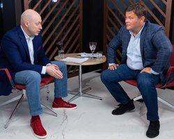 Богдан заявил, что самое большое влияние на президента имеет Тищенко