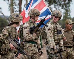 Есть директивы: Британия подготовила спецназовцев, которые поедут в Украину, — СМИ