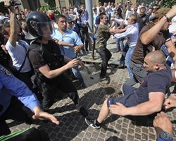 Начальник киевского Беркута уволился из-за событий 18 мая