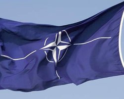 НАТО решило завершить операцию в Ливии