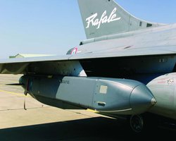 Аккуратные сквозные дыры: как выглядит бункер РФ под Орлом после удара Storm Shadow (фото)