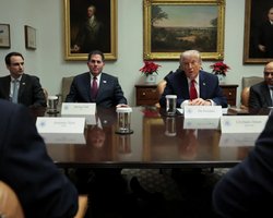 Навіть без відкриття Ормузької протоки: Трамп готовий закінчити війну в Ірані, — WSJ