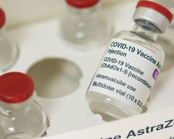 Минздрав запретил раскрывать данные о производителях и поставщиках вакцин против COVID