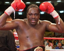 Чемпион мира в тяжелом весе хочет сразиться с братьями Кличко