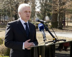 Литвин: денонсировать Харьковские соглашения - нереально