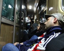 Болельщикам Евро-2012 не хватает мест в польских поездах