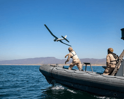 Обвал Кримського мосту: оператори могли керувати морськими дронами по супутнику, — експерт