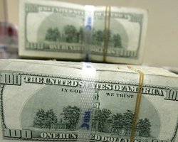 Рекордное падение цен на драгметаллы повергло в убытки одного из ведущих производителей серебра