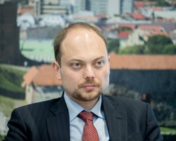 Навального и Кара-Мурзу отравили одни и те же группы российского ФСБ, - Bellingcat