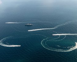 Появились записи переговоров украинских и российских суден в Керченском проливе