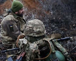 "Дуже важка позиція": генерал розповів, чи потрібно ЗСУ утримувати плацдарм у Кринках