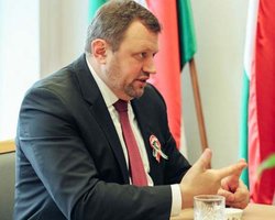 В автономии ничего плохого нет, но требовать ее сейчас венгры не будут, - посол Венгрии