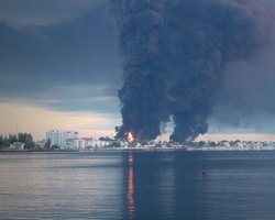 Удар по нафтовому терміналу у Феодосії знизить потенціал ЗС РФ, — розвідка Британії (фото)