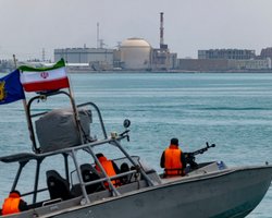 Блокування Ормузької протоки. Найгiрший сценарiй для свiту і три варіанти для України