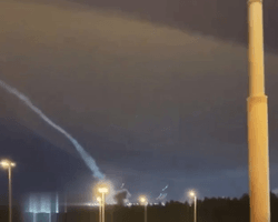 Закритий аеропорт, лунають вибухи: російську Єлабугу, де виготовляють "Шахеди", атакували БпЛА (відео)