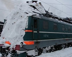 В Донецке из-за снежных заносов остановлены поезда