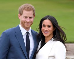 Комфорт и женственность: пять самых красивых пальто Меган Маркл на осень 2023