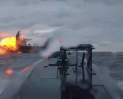 Дрони Sea Baby підбили ще один танкер з тіньового флоту  Росії в Чорному морі (відео)