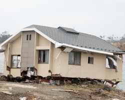 Сейсмологи предрекают мощное землетрясение и цунами в Японии