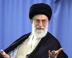 Иран не разрабатывает ядерное оружие, - Хаменеи
