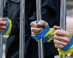 В плену боевиков на Донбассе находится 227 украинцев,  – СБУ