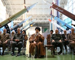 Пока еще не в РФ: где верховный лидер Ирана Али Хаменеи прячется от атак Израиля