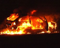 Американцы изучат, легко ли сжечь электромобиль