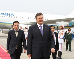 Янукович предложил создать украинско-сингапурский деловой совет