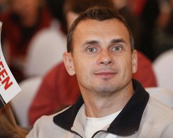 Кремль подтвердил окончание голодовки Сенцовым, - Денисова