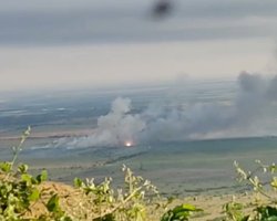 В Крыму прогремели мощные взрывы: оккупанты заявляют об "учениях" (карта)