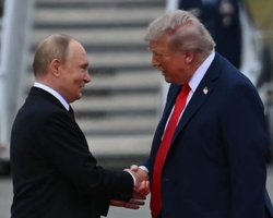 "Игра старых друзей": Путин извлек из встречи с Трампом максимальную пользу, — Politico