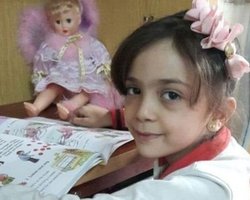 Из Алеппо эвакуировали девочку, описывавшую в Twitter жизнь в осаде